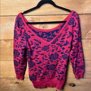 modcloth x Colectif‎ Women’s sweater Med Deep V Neck scoop back Red Blue Floral
